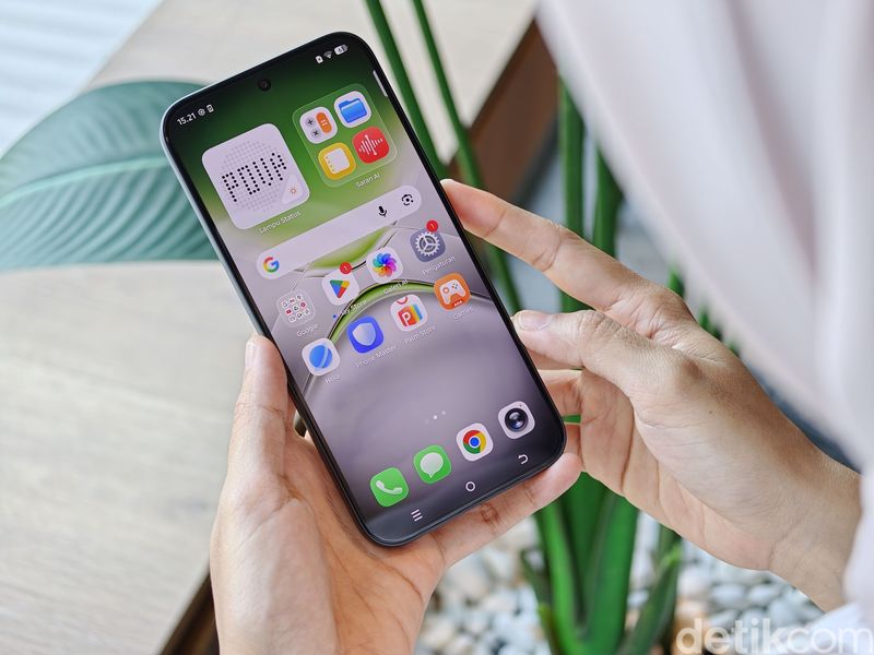 Tecno Pova 8 Pro 5G Tecno Pova 8 Pro 5G
