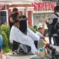 Aturan Rambut Sekolah Viral, Gerbang Mendadak Dipenuhi Tukang Cukur