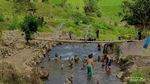 Keseruan Trekking di Centhung Blumbang Tawangmangu