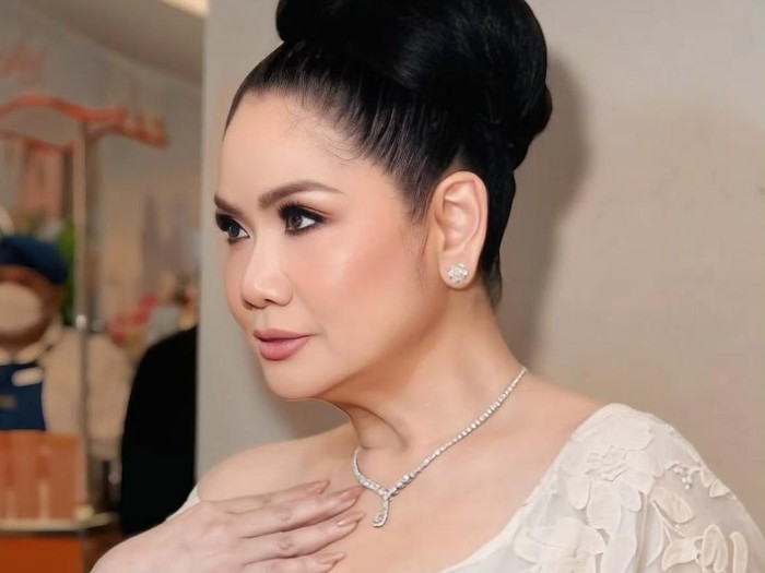 Vina Panduwinata