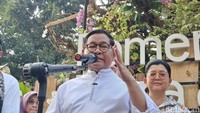 Pramono Perpanjang PJJ di Jakarta Antisipasi Abu Vulkanik Anak Krakatau