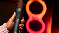 JBL Rilis Mic Mini dan EasySing Mics, Ubah Speaker Jadi Karaoke AI