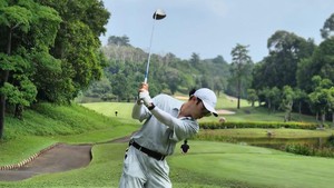 Dia membagikan foto-foto bermain golf pada 2 September 2026. Foto: Instagram @ actor_jingoo