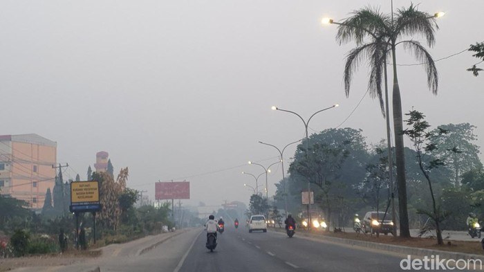 Kabut asap masih selimuti wilayah Palembang.