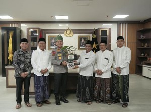 Kapolda Riau Ajak Kiai dan Santri Perkuat Sinergi Jaga Alam dan Kamtibmas