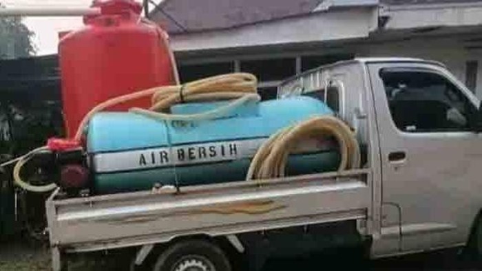 Kemarau Paksa Warga Kapuas Bergantung pada Air Galon Seharga Rp 5 Ribu. (Istimewa)