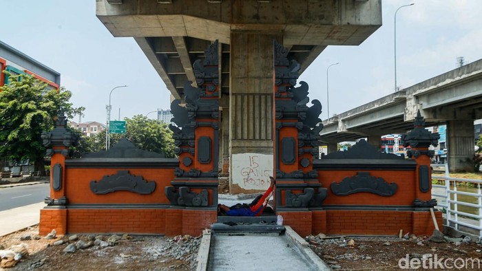 Proyek penataan dan revitalisasi Wisata Air Kalimalang di Bekasi kembali mengalami penundaan target penyelesaian. Kawasan yang direncanakan menjadi ruang terbuka hijau sekaligus destinasi wisata keluarga tersebut belum dapat dinikmati masyarakat secara optimal.
