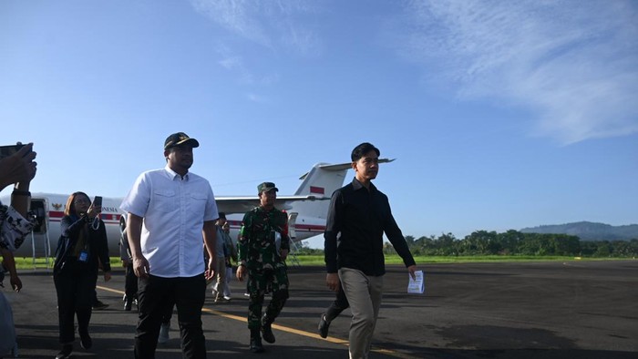 Wakil Presiden Gibran Rakabuming Raka mengunjungi Tapteng