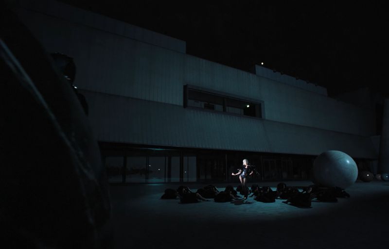 Lisa BLACKPINK Karya seni instalasi di Dib Bangkok eksis dalam MV SaWaDiKa milik Lisa BLACKPINK.