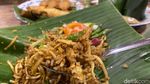Mampir ke Angkringan Favorit Jokowi di Solo, Ada Sate hingga Teh Poci!