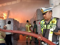 Video: Penyebab Kebakaran di PT Wings Surya Gresik Tak Kunjung Padam