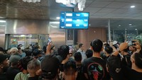 Kabut Asap Karhutla Bikin Penerbangan di Bandara Supadio Batal, Penumpang Emosi