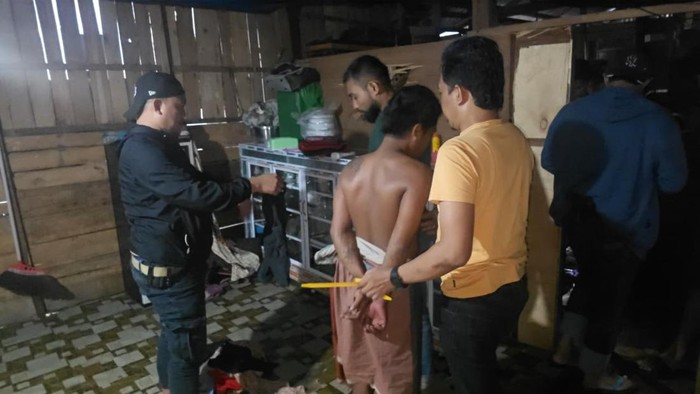 Polisi tangkap tiga pelaku pencurian sarang burung walet di Luwu, Sulsel.