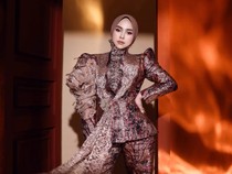 Ria Ricis Lihat Langsung Kebakaran Hutan di Maluku: Karhutla Itu Nyata!