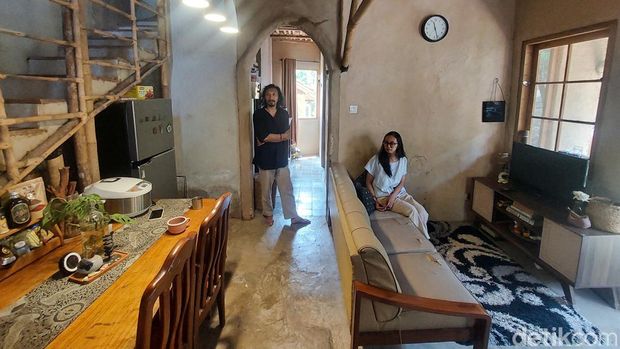 Rumah Tanah, hunian berkonsep natural building di Cimahi Rumah Tanah, hunian berkonsep natural building di Cimahi