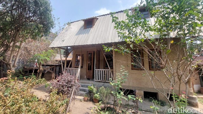 Rumah Tanah, hunian berkonsep natural building di Cimahi
