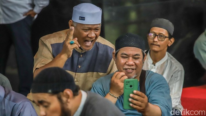 Saat Khutbah Salat Jumat Disampaikan Lewat Bahasa Isyarat Sejumlah umat Muslim penyandang disabilitas tunarungu mengikuti Pendampingan Bahasa Isyarat Salat Jumat di Jakarta Islamic Centre, Jakarta Utara, Jumat (4/9/2026). Kegiatan tersebut diikuti jamaah tunarungu dengan pendampingan bahasa isyarat agar mereka dapat mengikuti rangkaian ibadah Salat Jumat dengan lebih mudah.