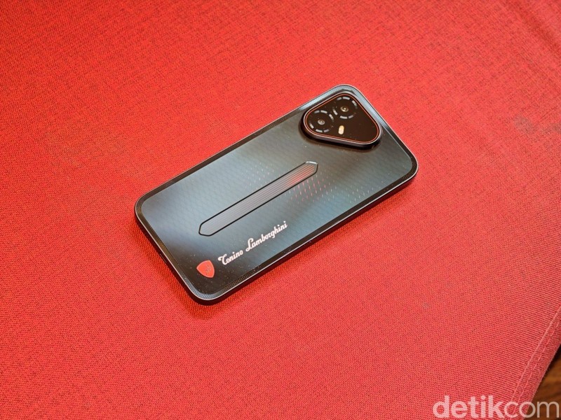 Tecno Pova 8 Pro Tonino Lamborghini Limited Edition