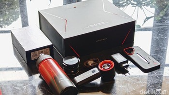 Tecno membanderol Pova 8 Pro 5G Tonino Lamborghini Limited Edition di Indonesia seharga Rp6.299.000. Untuk penjualan offline, Tecno Pova 8 Pro 5G Tonino Lamborghini Limited Edition tersedia eksklusif di Erafone mulai 4 September 2026, sementara penjualan online dimulai 9 September 2026. Foto: Adi FR/detikINET