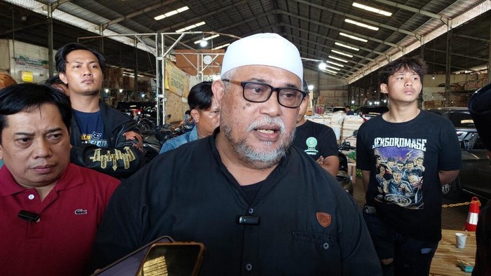 Tokoh masyarakat Surabaya, Saleh Mukadar