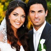 Lorena Bernal, istri bos Arsenal, Mikel Arteta memulai karier sebagai model saat berusia 7 tahun sebelum jadi Miss Spain saat 17 tahun. Pada 2002, aktris tersebut bertemu Arteta di sebuah kelab malam dan kini mereka punya 3 anak. Foto: Instagram