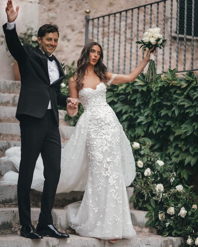 Rachel Mason bertemu bertemu Ryan Mason, yang terakhir menjadi pelatih kepala di West Brom, ketika kuliah di Universitas Lancaster. Mereka menikah pada 2022 dan kini punya tiga anak. Foto: Instagram