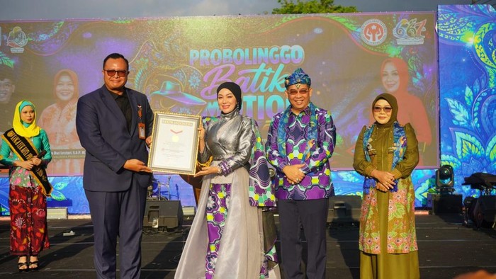2.705 Penari Pecahkan Rekor MURI Dunia di Probolinggo