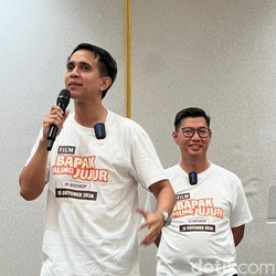 Andovi Da Lopez Kasih Bocoran Film Bapak Paling Jujur