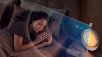 Anker SleepLab ProSpeaker tidur yang menggunakan radar untuk memantau pernapasan, detak jantung, dan kualitas tidur. Lalu menyesuaikan audio agar kamu lebih cepat tertidur. Juga berfungsi sebagai alarm sunrise dan nightlight. Foto: IFA 2026