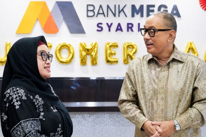 Direktur Utama Bank Mega Syariah Yuwono Waluyo mengatakan bahwa Hari Pelanggan Nasional merupakan momentum bagi Bank Mega Syariah untuk menyampaikan apresiasi atas kepercayaan dan loyalitas nasabah yang terus tumbuh bersama perseroan.