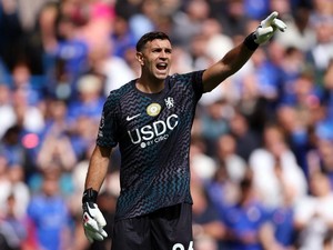 Xabi Alonso: Emi Martinez Sudah Membaik