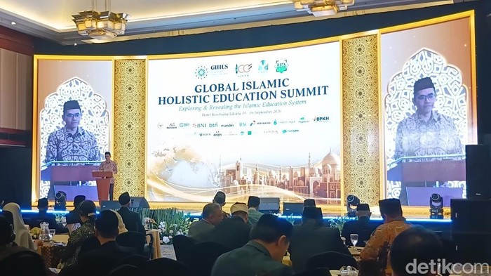 Global Islamic Holistic Education Summit (GIHES) 2026 di Borobudur Hotel Jakarta, Jl Lapangan Banteng, Jakarta, Sabtu (5/9/2026).