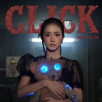 Lisa membawakan lagu hip hop berjudul ‘Sawadika’ pada pukul 9 pagi waktu Korea Selatan. Empat jam kemudian, Jisoo muncul dengan lagu ‘Click’. Foto: Instagram/@sooyaaa__