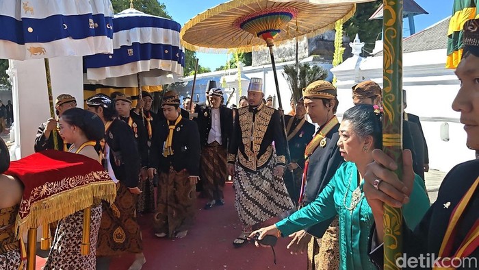 Jumenengan Paku Buwono XIV Mangkubumi di Keraton Solo, Sabtu (5/9/2026).