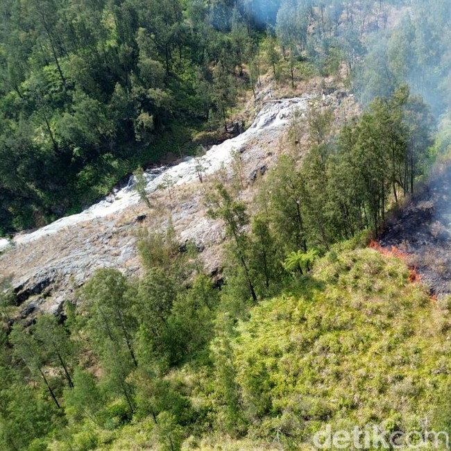 Pemadaman Kebakaran Gunung Ijen