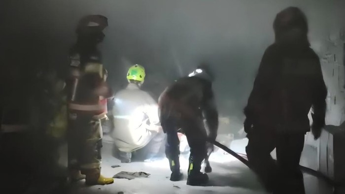 Kebakaran toko sepatu dekat Alun-ALun Kota Bogor.