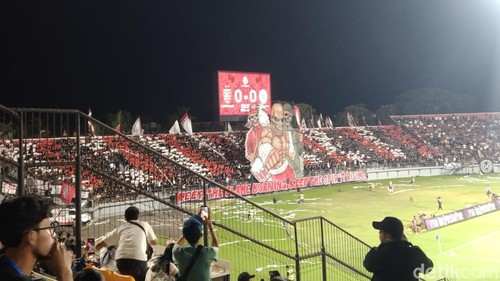 Laga Bali United vs PSS Sleman di Stadion Kapten I Wayan Dipta, Jumat (4/92026) dihadiri 16.000 penonton. Dok Krisna Pradipta/detikBali