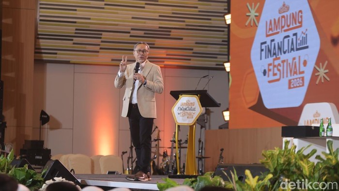 Menko Pangan, Zulkifli Hasan saat menjadi pembicara di Lampung Financial Festival 2026