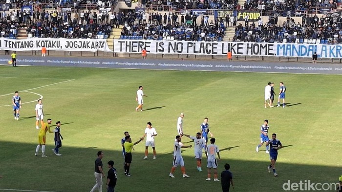 Laga PSIM Jogja vs Persita Tangerang di Stadion Sultan Agung, Bantul, Sabtu (5/9/2026).