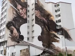 12 Street Art Kreatif yang Bikin Benda Biasa Terlihat Hidup