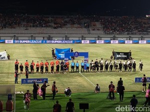 Kick-off Borneo FC Vs Persija, Tribun Segiri Masih Relatif Sepi