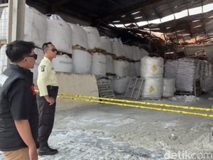 Polres Gresik Gandeng Labfor Polda Jatim Selidiki Kebakaran PT Wings Surya