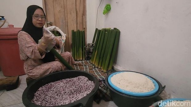 Tradisi Ma'doda di Polewali Mandar (Polman). Tradisi Ma'doda di Polewali Mandar (Polman).