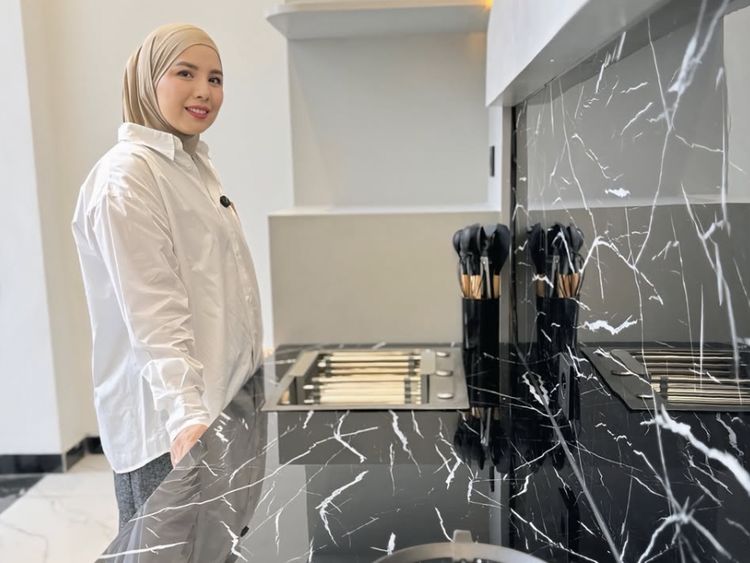 Tya Ariestya Pamer Dapur Kos Barunya, Simpel Tapi Mewah