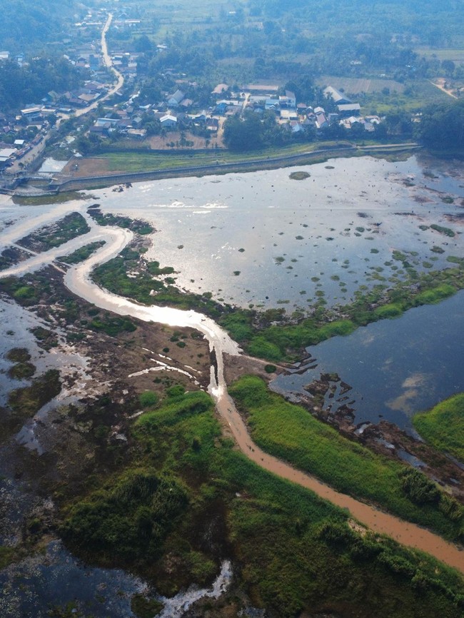 Waduk Benanga Lempake Mengering, Debit Air Menyusut