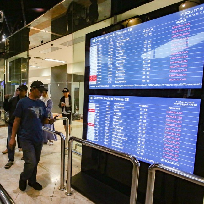 Abu Vulkanik Mengancam Penerbangan, Bandara Soekarno-Hatta Tutup Sementara