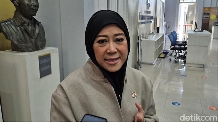 Menkomdigi Imbau Warga Waspadai Dampak Erupsi Anak Krakatau