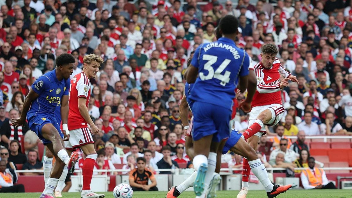 Babak I Arsenal vs Chelsea tuntas 1-1. (Action Images via Reuters/Paul Childs)