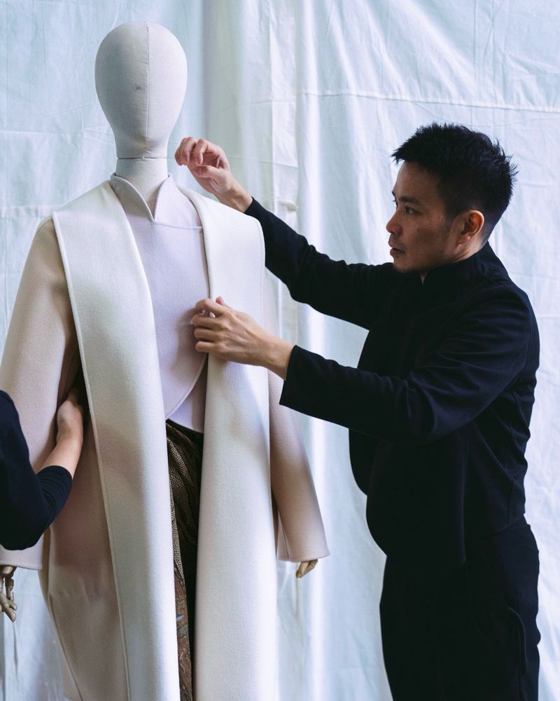 Auguste Soesastro Auguste Soesastro dalam proyek 'With Gemini, in Craft'.