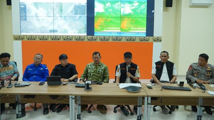 Gubernur Lampung Rahmat Mirzani Djausal